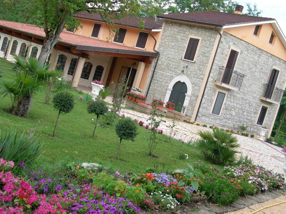 Il Nibbio Reale Country House Rocca d'Evandro Buitenkant foto