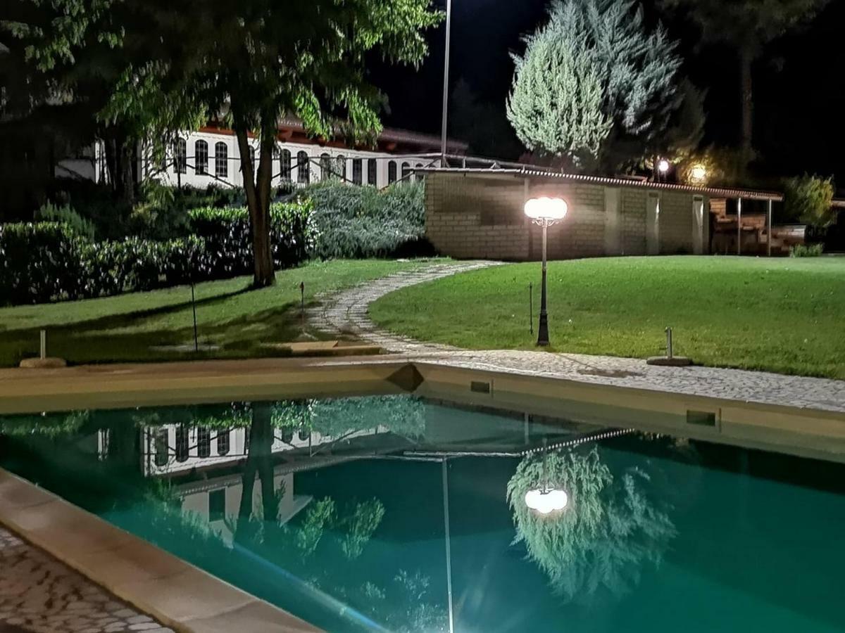 Il Nibbio Reale Country House Rocca d'Evandro Buitenkant foto